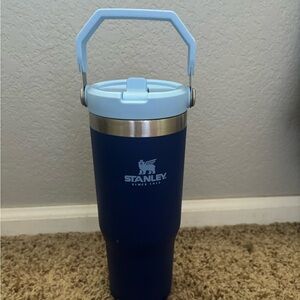 Stanley ice flow 30 oz dark & light blue
